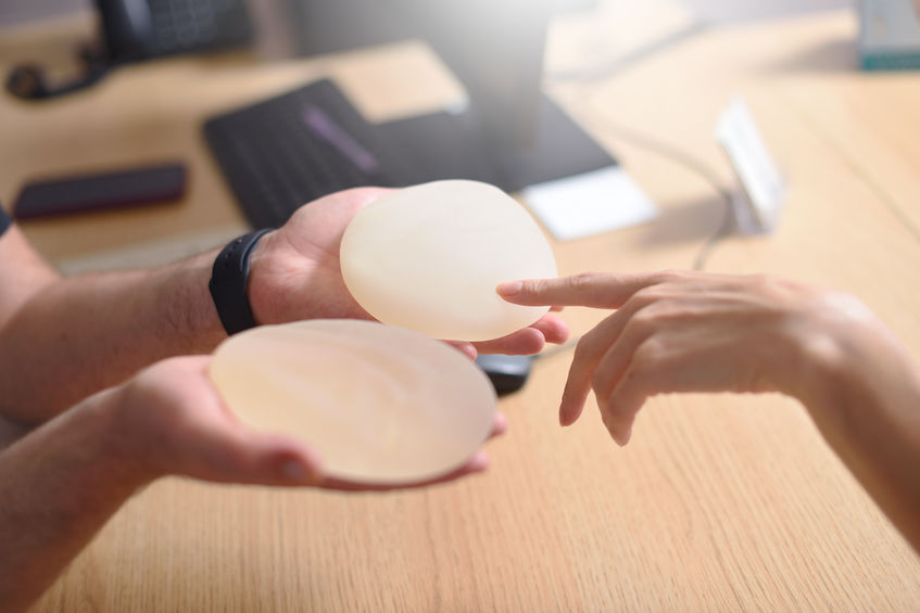 john-park-plastic-surgery-Under-vs-Over-The-Muscle-How-Placement-Affects-Breast-Implant-Results