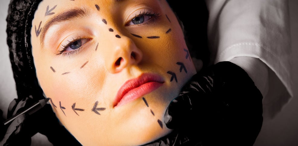 john-park-plastic-surgery-Refresh-vs-Reset-Choosing-Between-Quick-Fixes-_-Facelifts