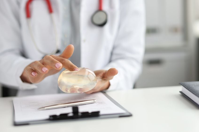 John-Park-Plastic-Surgery-Implants-After-Breastfeeding-Timing-Changes-What-To-Expect